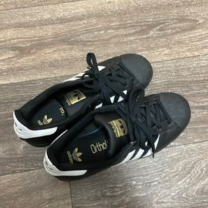 Adidas Originals Superstar Shoes (mens6/womens7)